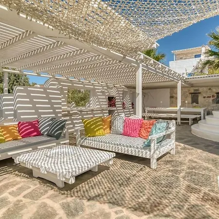 Chroma House - Sea View